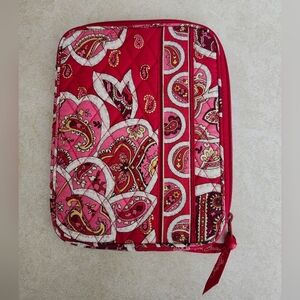 Vera Bradley E-Reader Sleeve 100 % Cotton Multi-Color Rosy Posies Pattern